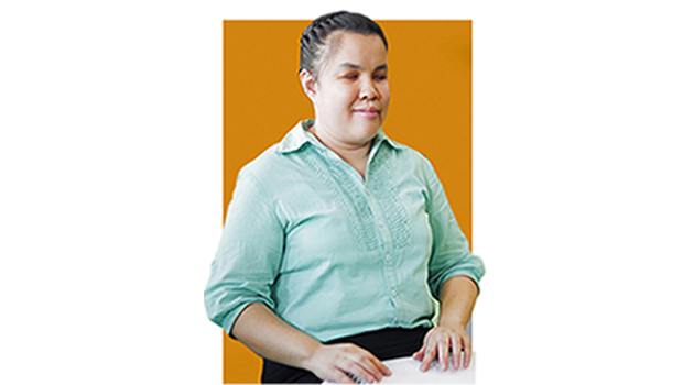 Woman wearing a green shirt